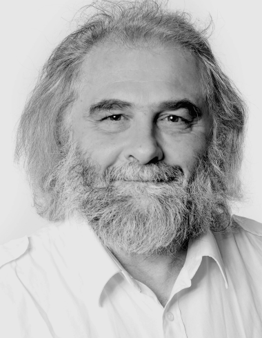 Mr Axel Angeli Mr. Axel Angeli